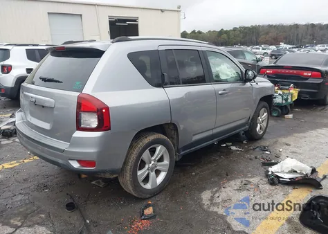 2016 Jeep Compass Sport z USA, uszkodzony, nr VIN 1C4NJCBA6GD525397